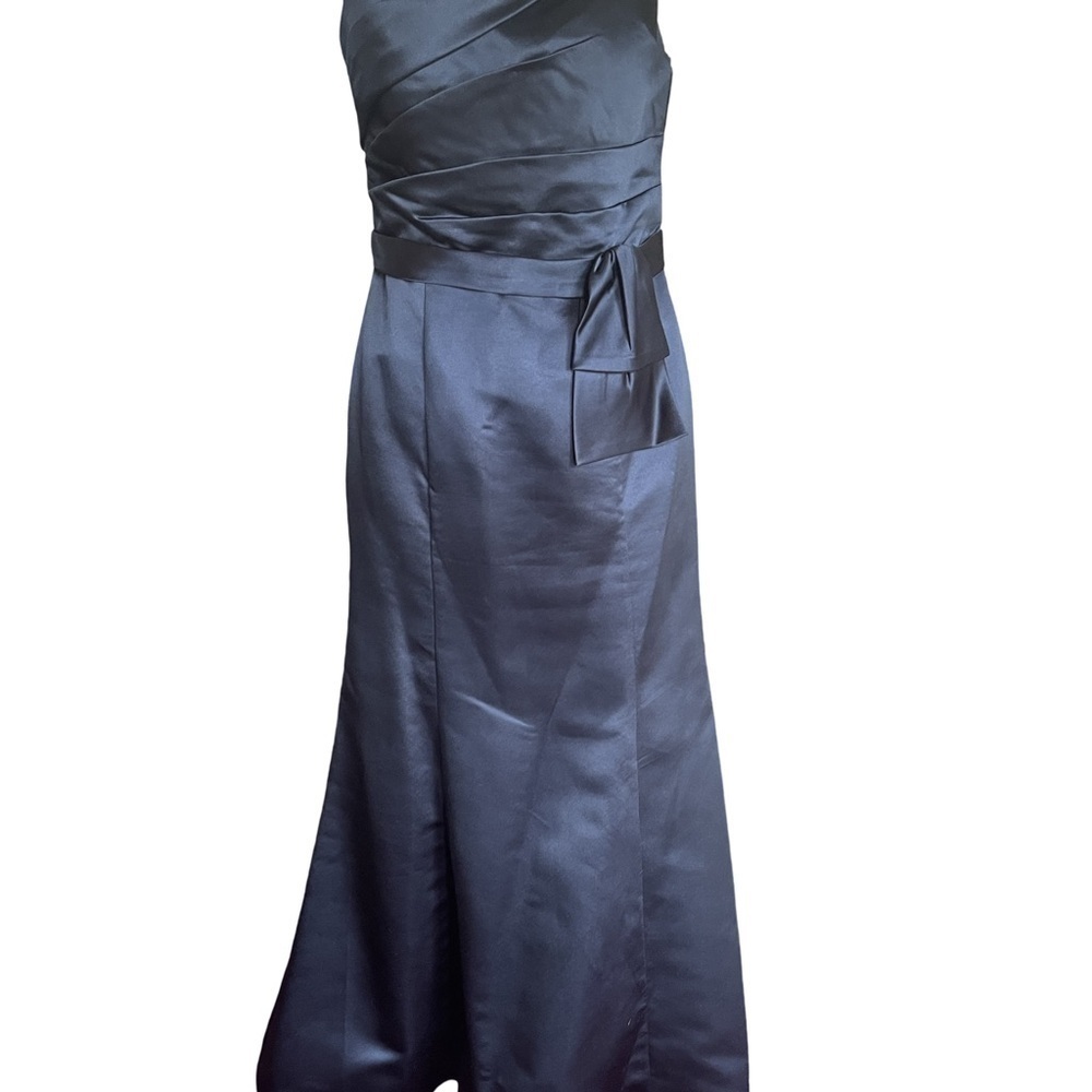 Gorgeous Formal Bridal Dress Worn As Mother Of Groom Dress In Beautiful Navy - Picture 3 of 5